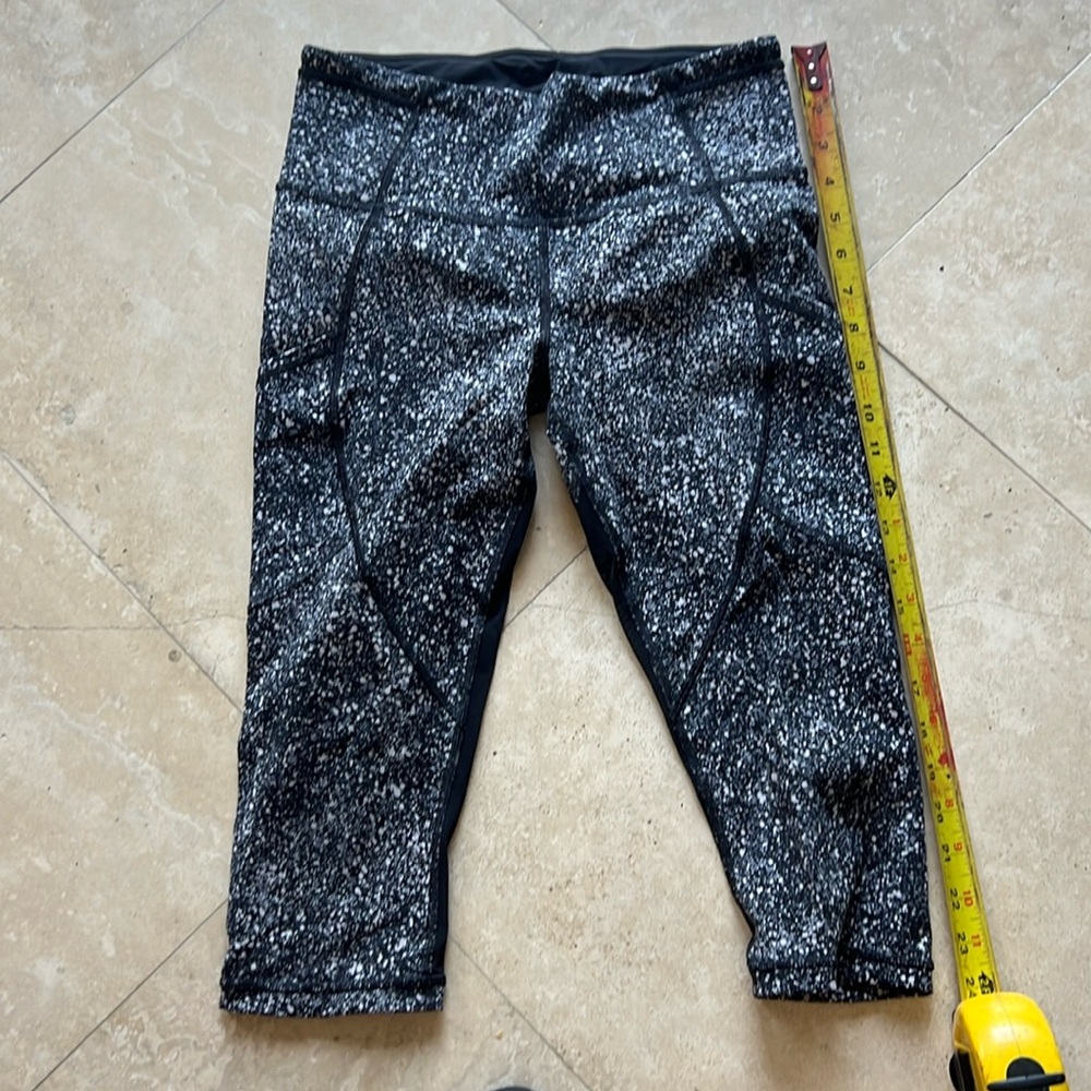 Lululemon size 6